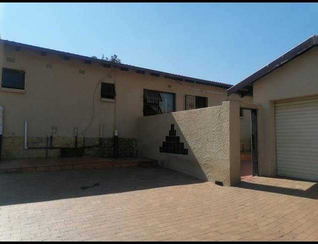 3 BEDROOM PROPERTY TO RENT IN LINDHAVEN